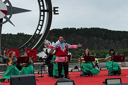 Мост дружбы через искусство