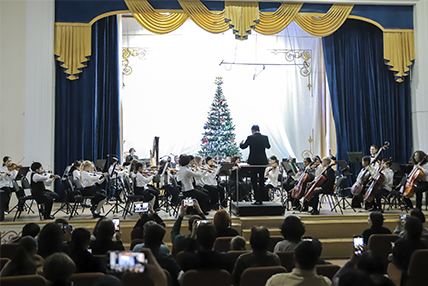 Владимир Индигирский: Чародеи мастерской юных талантов