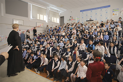 В СОШ № 26 г. Якутска прошли три концерта Симфонического хора «Я Родиной своей горжусь»