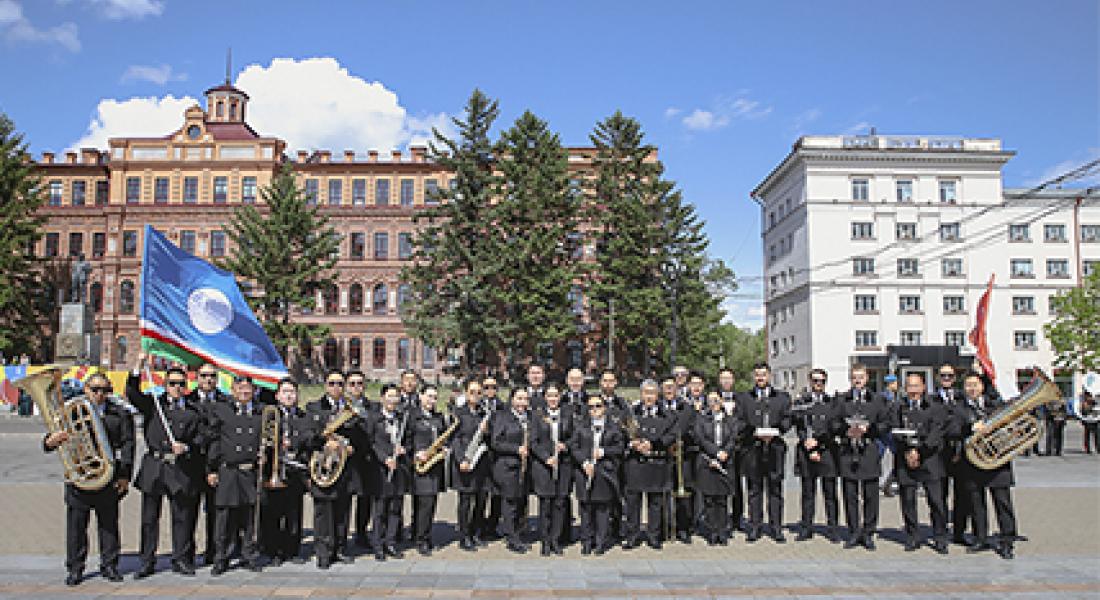 Духовому оркестру Lena River Brass вручены дипломы участников фестиваля "Амурские волны"