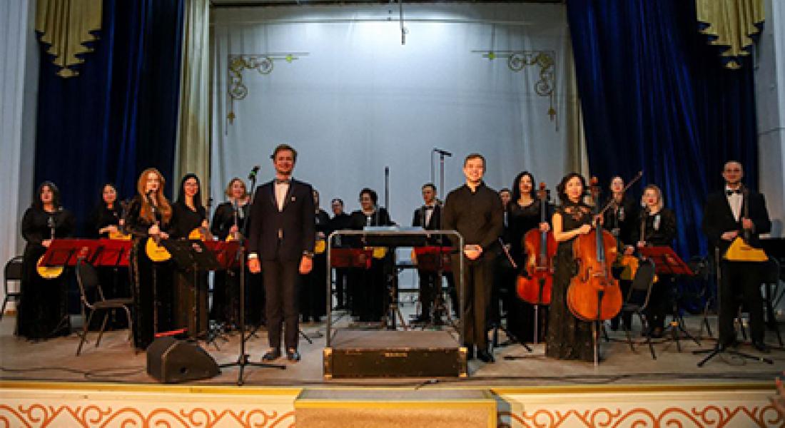 «Дорогой длинною»: Музыка, объединившая зал