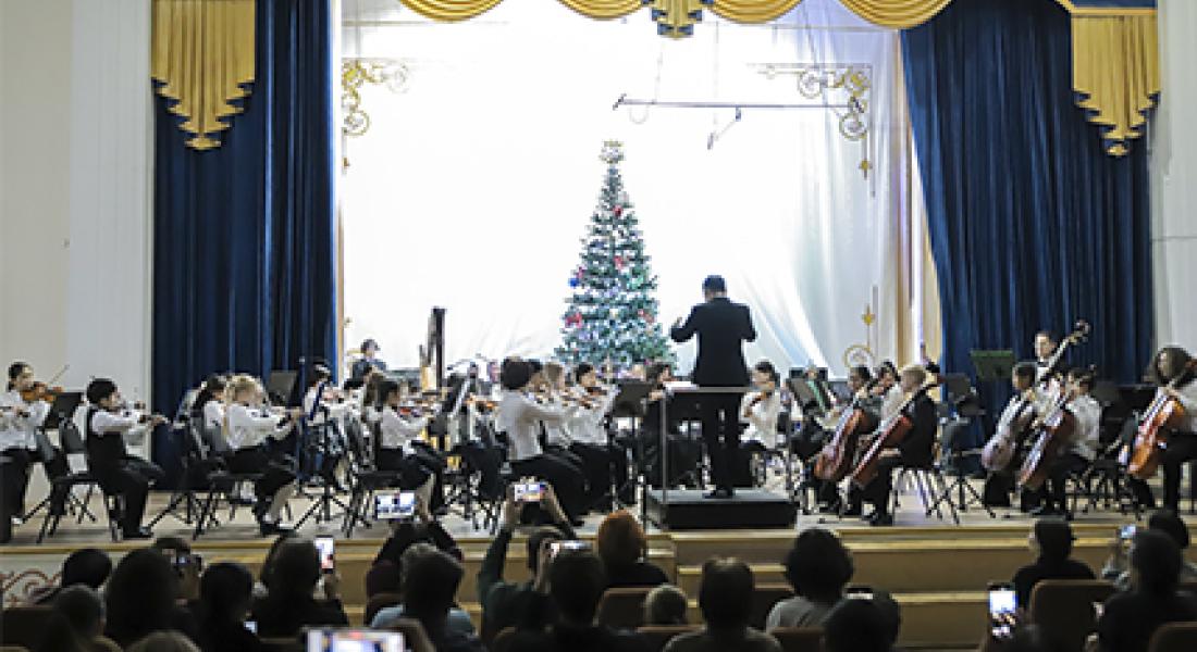 Владимир Индигирский: Чародеи мастерской юных талантов